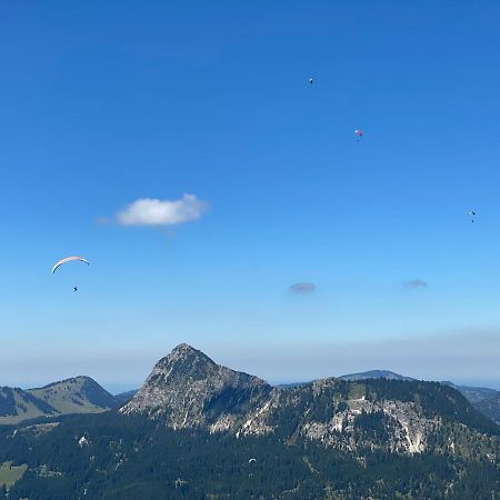 Mountain Moments Tannheim - Familie Weber Apartment Bagian luar foto