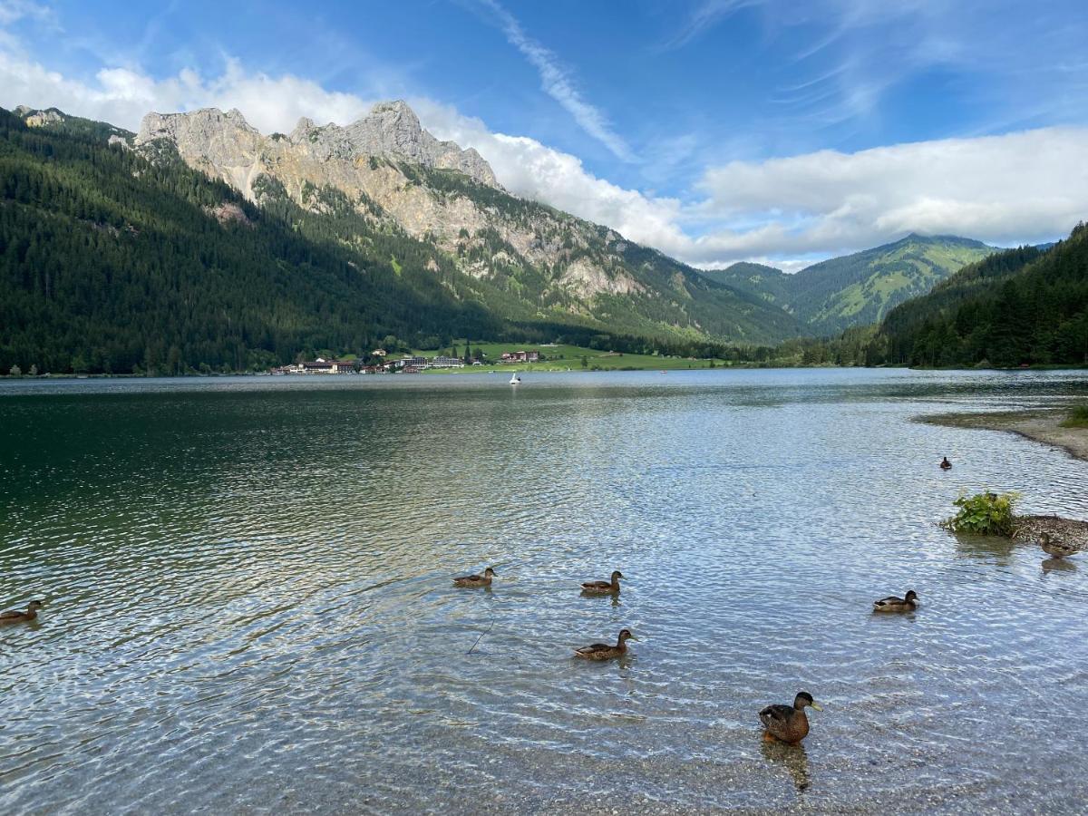 Mountain Moments Tannheim - Familie Weber Apartment Bagian luar foto