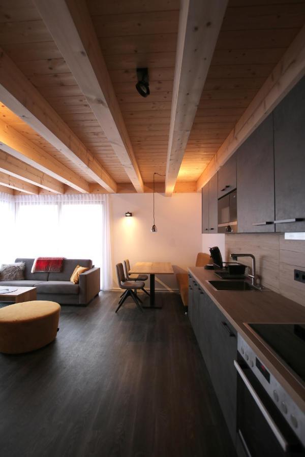 Mountain Moments Tannheim - Familie Weber Apartment Bagian luar foto
